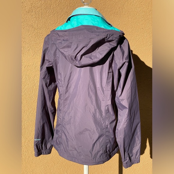 The North Face - Women’s DryVent Rain Jacket - Size Medium - Picture 8 of 12
